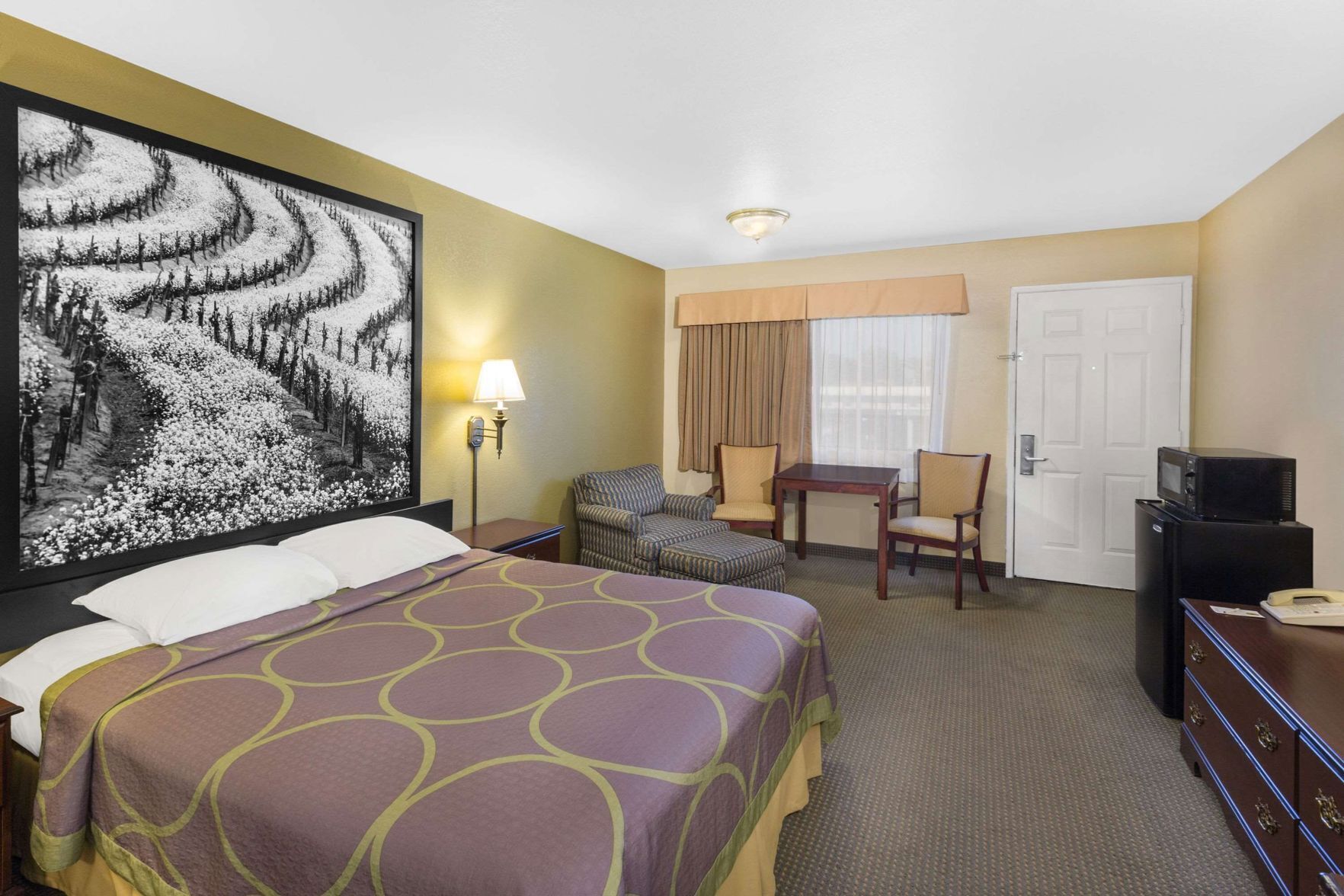 In-room safe, desk, free WiFi, bed sheets