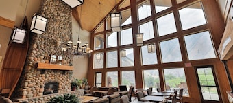 Salmon Rapids Lodge