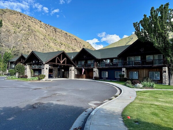 Salmon Rapids Lodge - Idaho