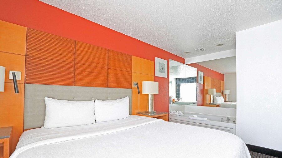 Days Inn by Wyndham Calumet Park