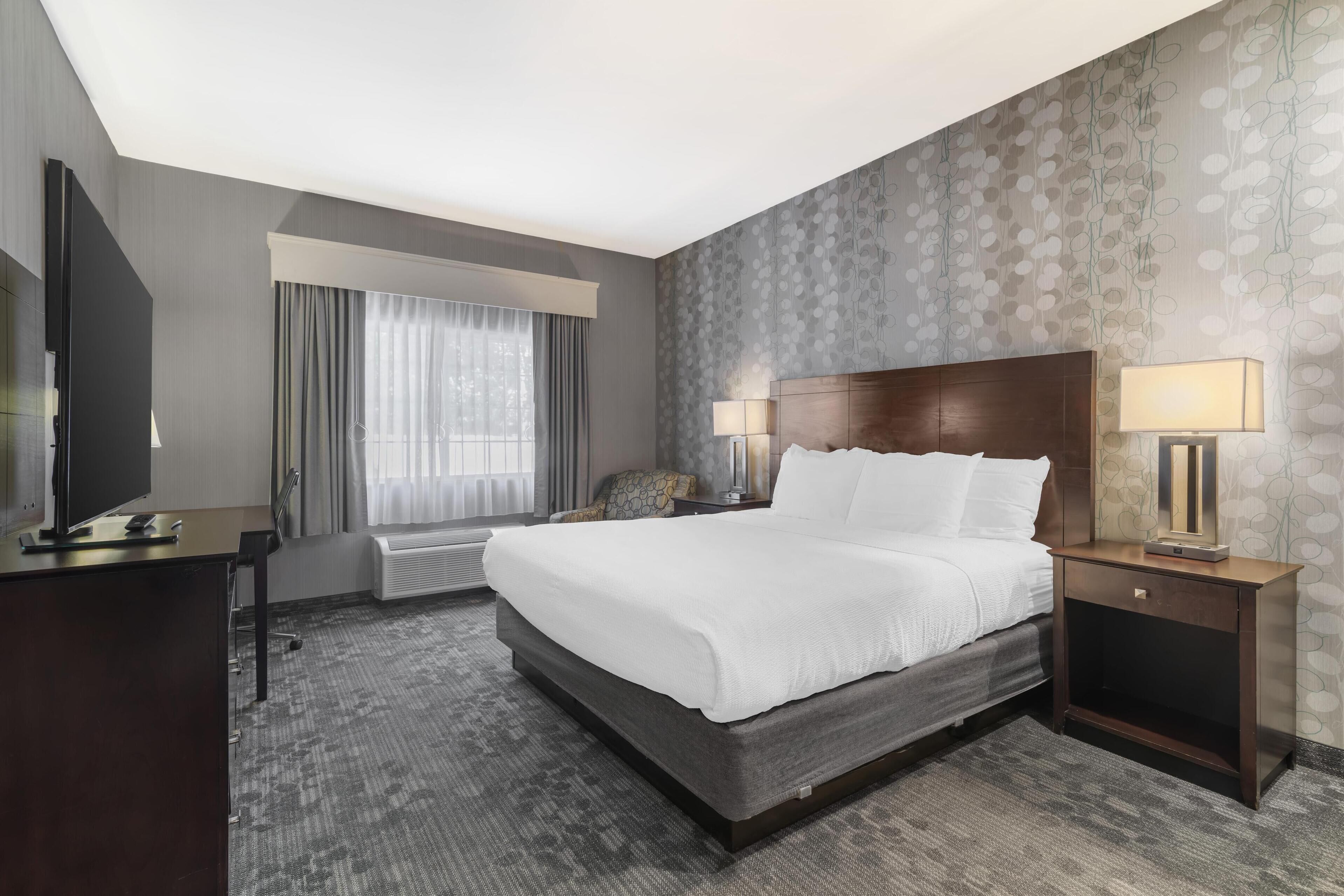 in-room safe, blackout curtains, iron/ironing board