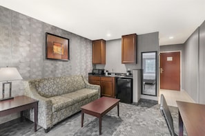 Standard Room, 1 King Bed, Non Smoking, Refrigerator & Microwave (with Sofabed)