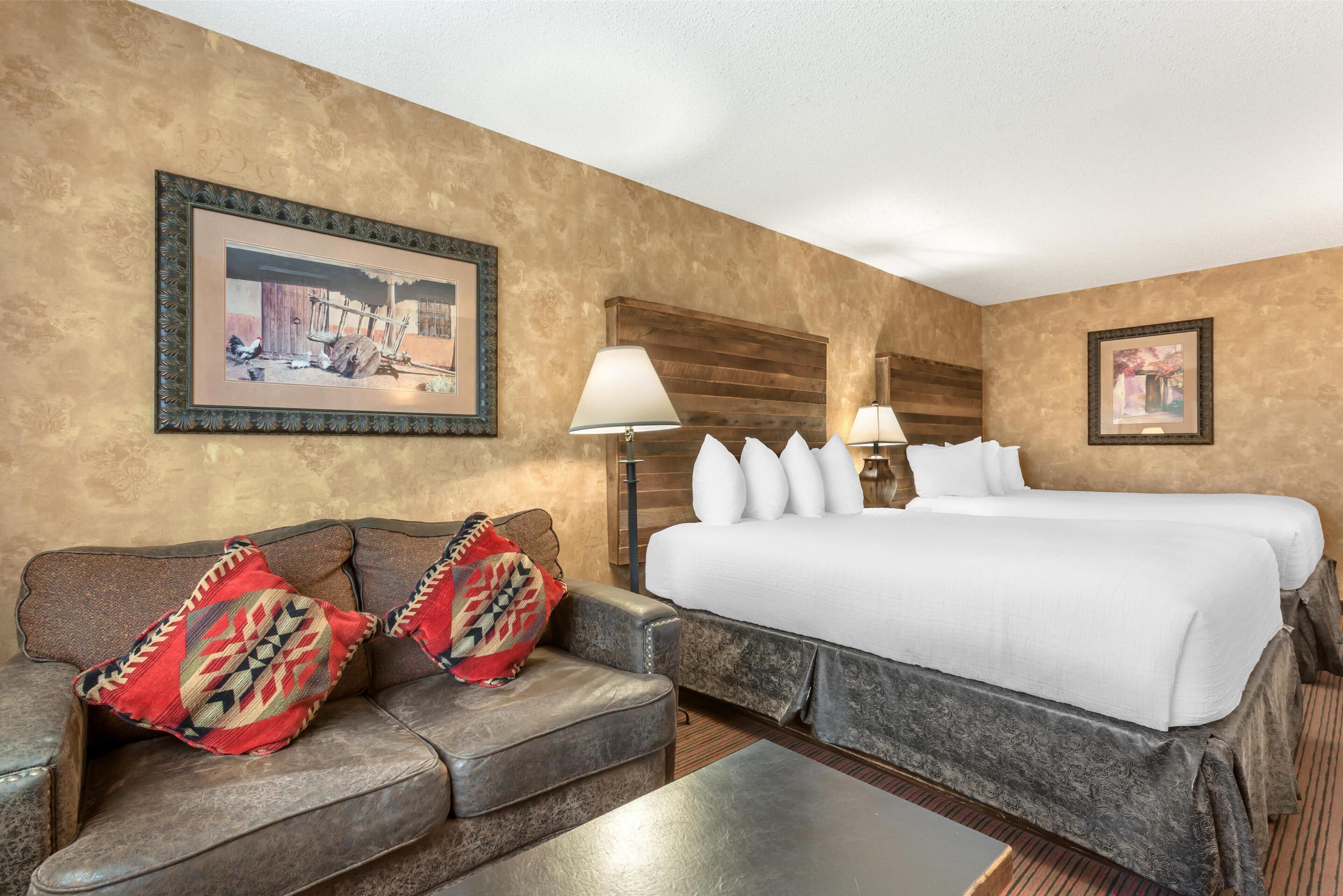 標準客房, 多張床, 非吸煙房 (with Sofabed) | 書桌、筆電工作空間、遮光布/窗簾、熨斗/熨衣板