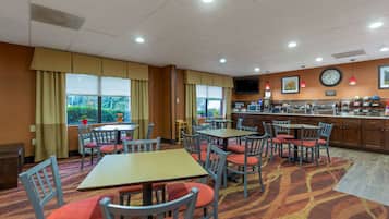 Free daily buffet breakfast