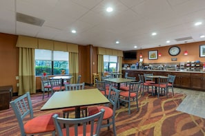 Free daily buffet breakfast 