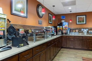 Free daily buffet breakfast
