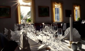 2 ristoranti; aperti a pranzo e a cena