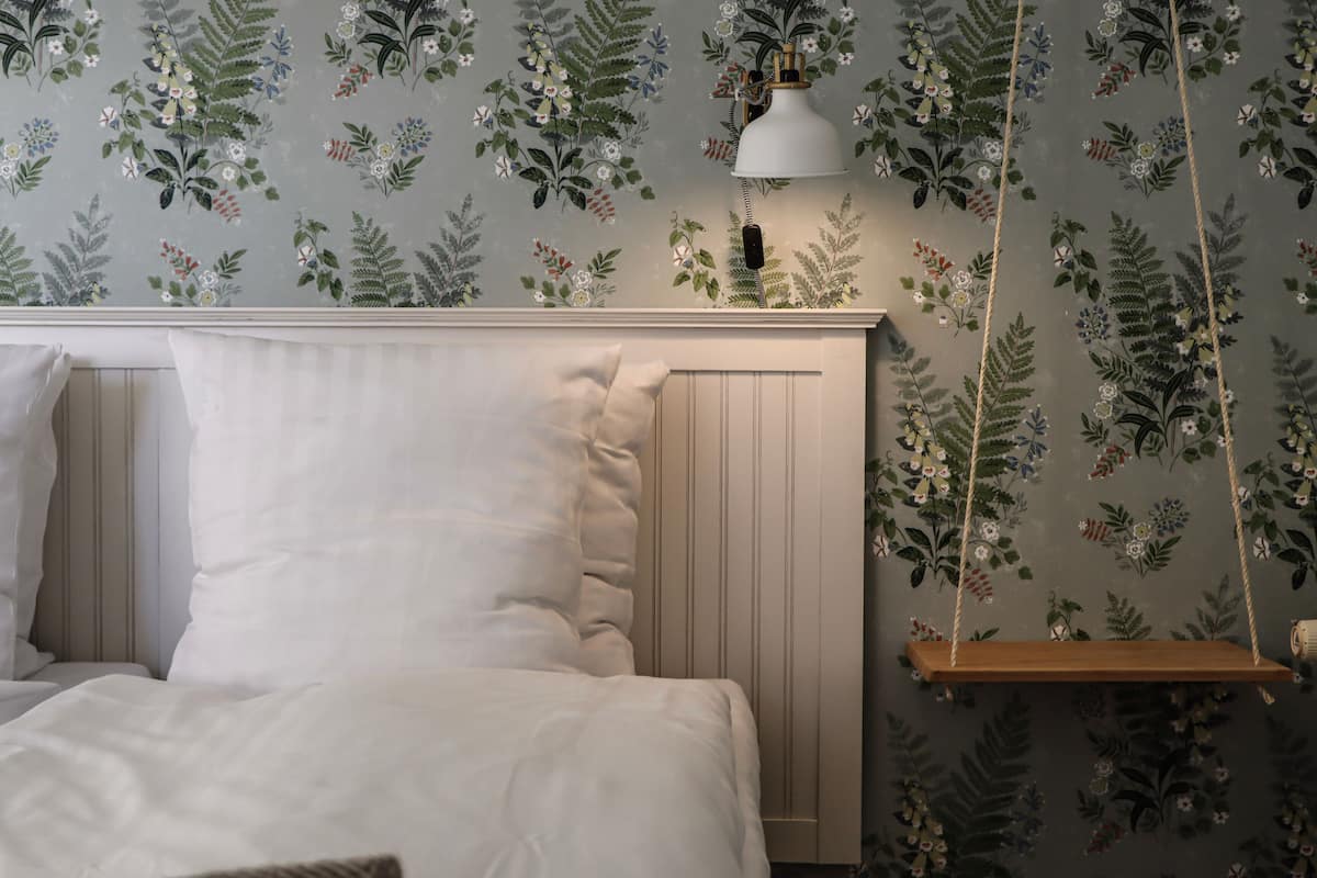 standard room | 1 bedroom, hypo-allergenic bedding, desk, blackout curtains