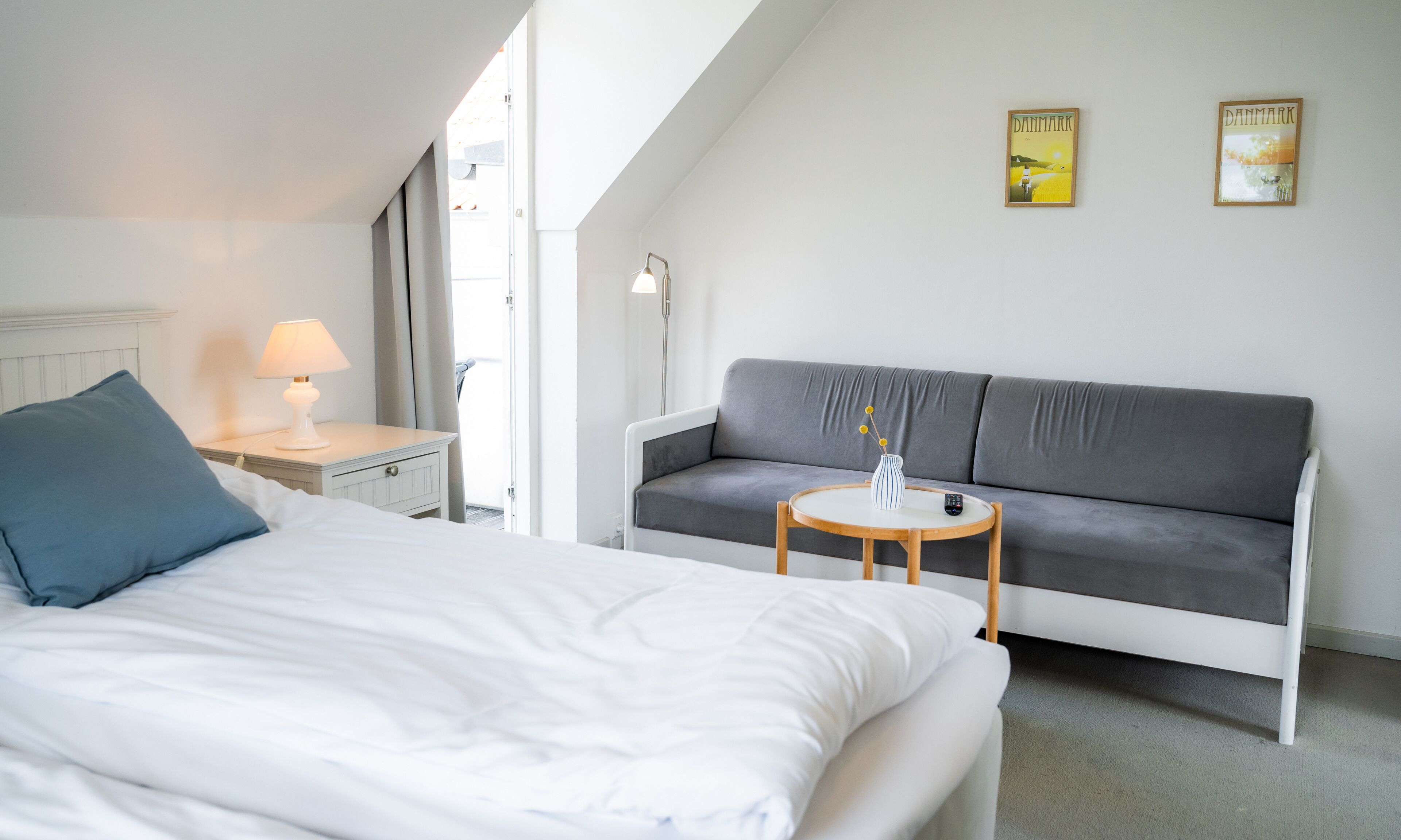 1 bedroom, hypo-allergenic bedding, desk, blackout curtains