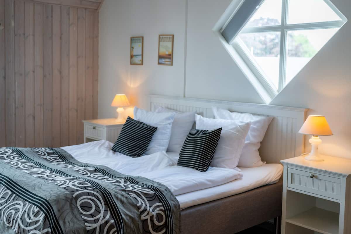 Superior Room, 2 Single Beds | Hypo-allergenic bedding, desk, blackout curtains, iron/ironing board