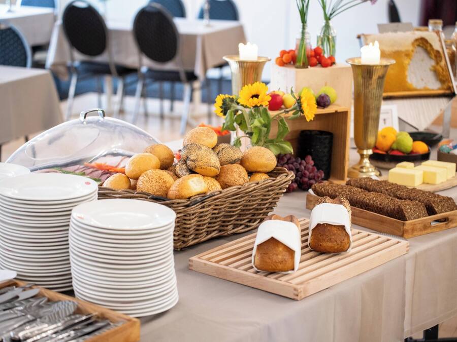Petit déjeuner buffet (149 DKK par personne)