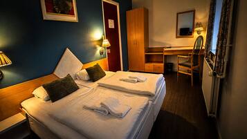 Individually decorated, free WiFi, bed sheets
