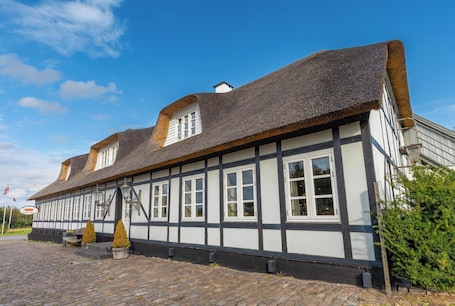 Front of property. Hotel Årslev Kro