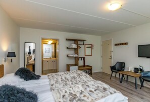 Decoración personalizada, muebles diferentes y escritorio