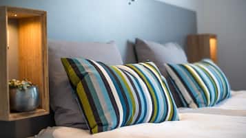 โต๊ะทำงาน, เตารีด/โต๊ะรีดผ้า, เปล/เตียงเด็กอ่อน, เตียงเสริม/เปล