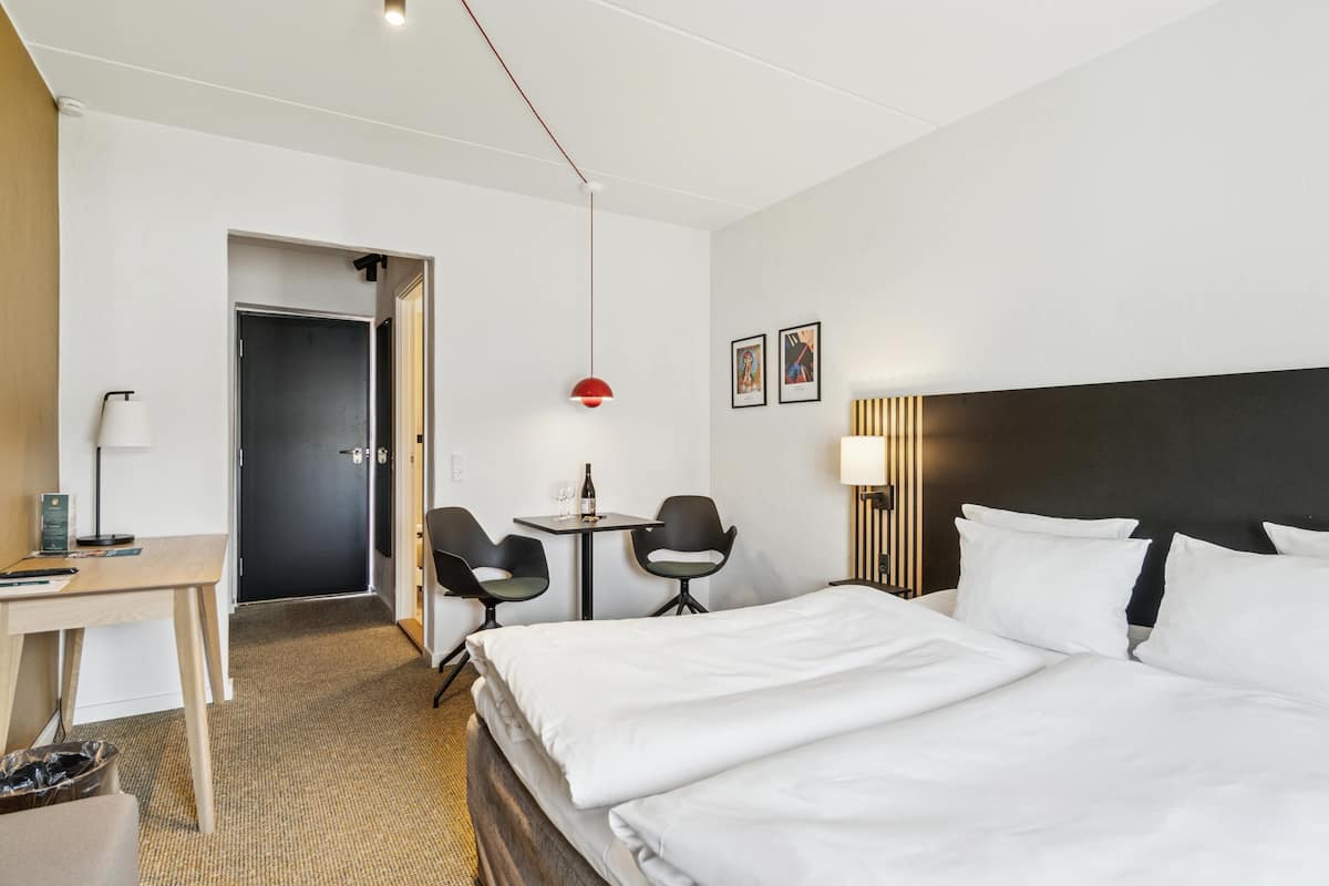 Desk, blackout curtains, iron/ironing board, free WiFi