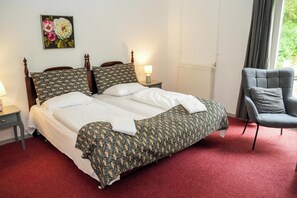 Classic Double Room, Patio | 1 bedroom, individually decorated, individually furnished, desk