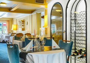 Lunch and dinner served, local cuisine - Hotel Menstrup Kro (Naestved)