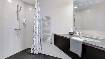 Comfort Double Room | Bathroom | Shower, eco-friendly toiletries, hair dryer, slippers