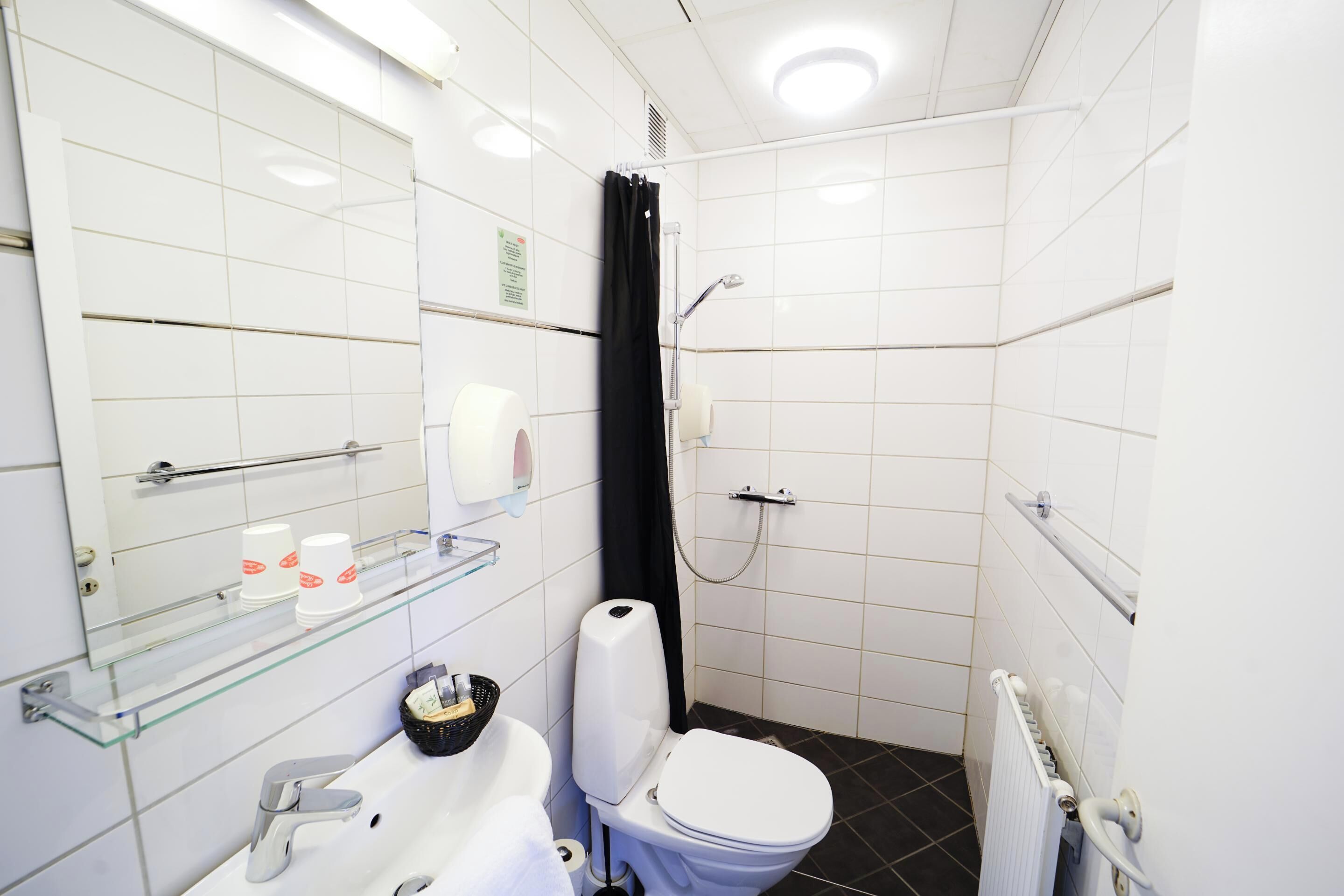 family quadruple room | bathroom | shower, eco-friendly toiletries, hair dryer, slippers