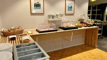 Desayuno continental incluido todos los días