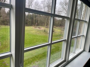 Economy-Zweibettzimmer, 1 Schlafzimmer | Schreibtisch, kostenloses WLAN, Bettwäsche