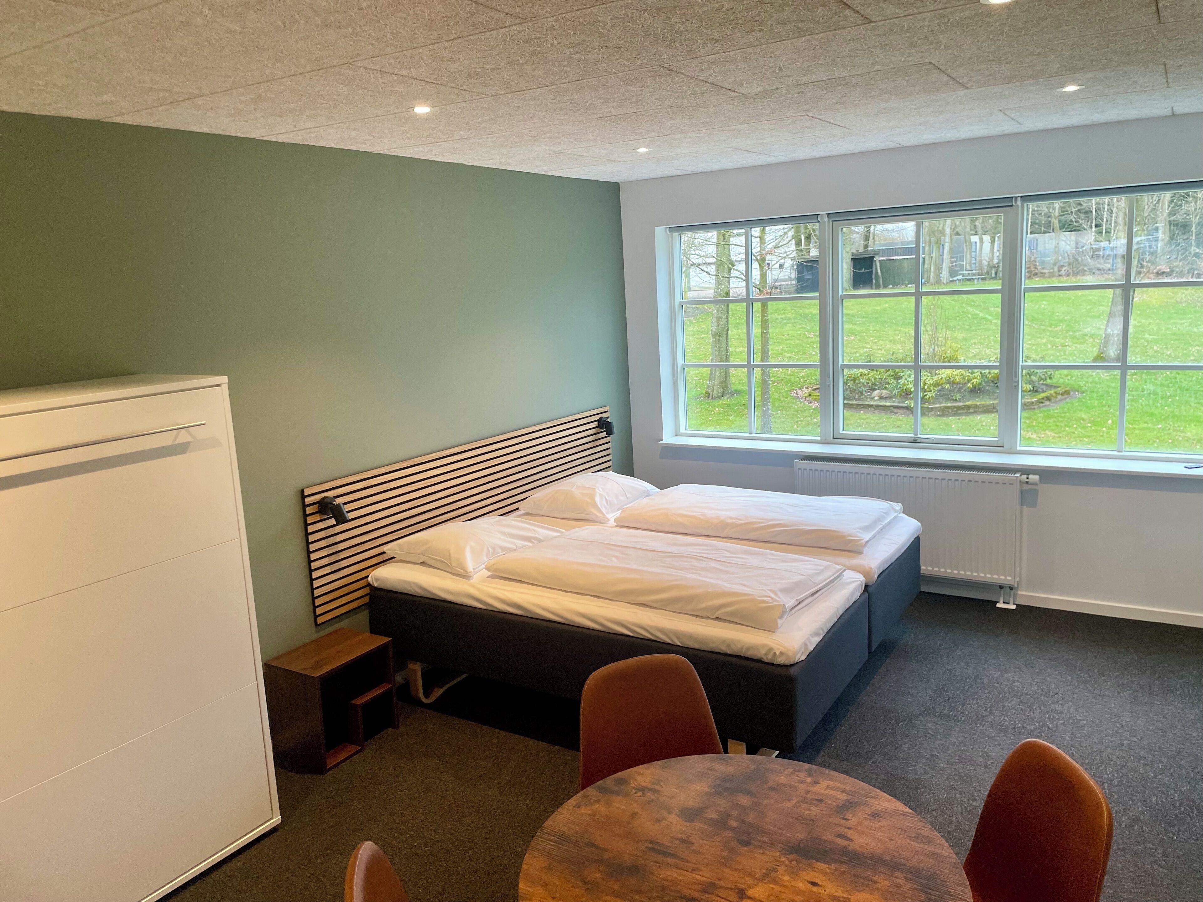 Superior tweepersoonskamer | Een bureau, gratis wifi, beddengoed