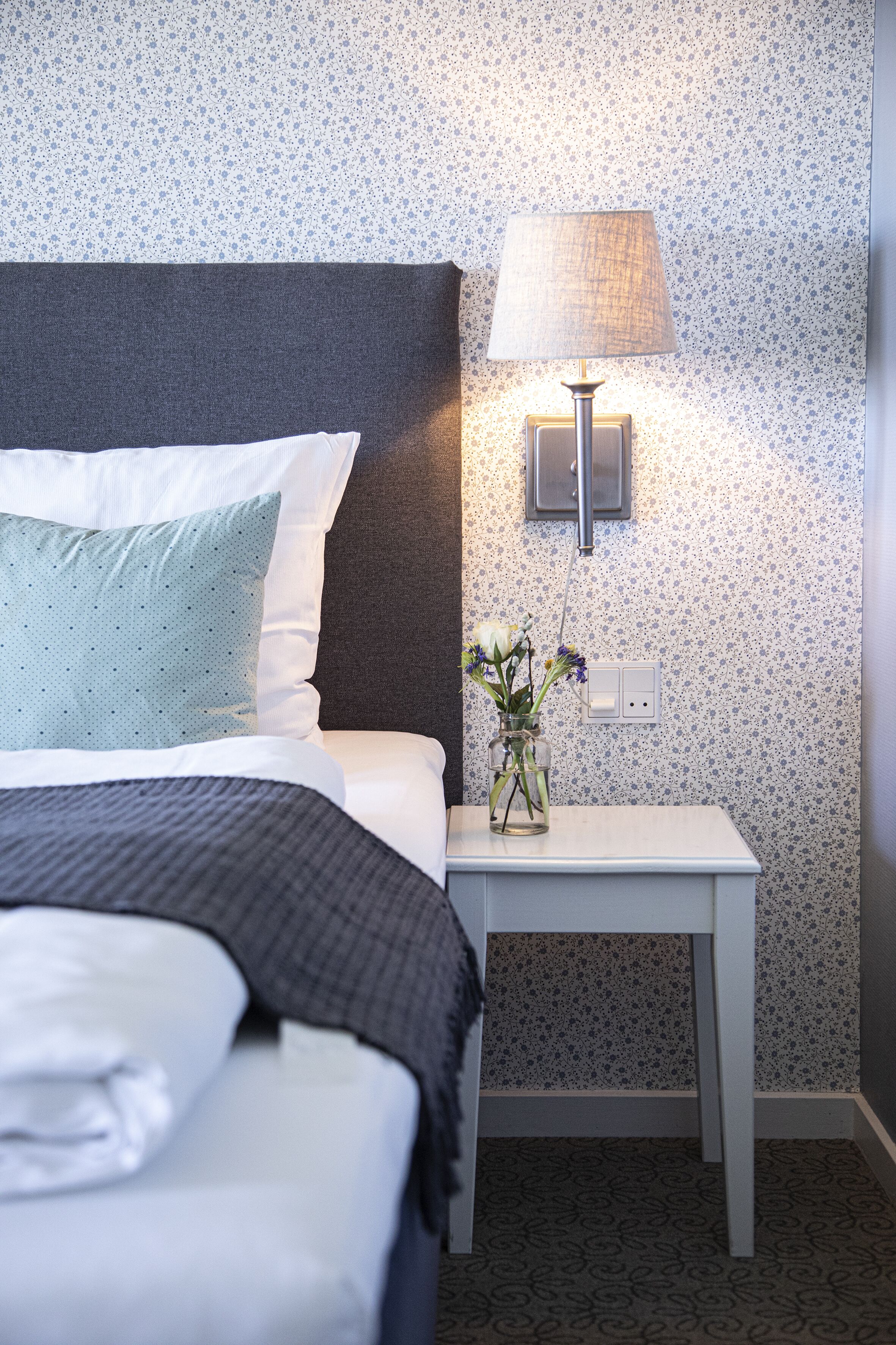 standard double room | 1 bedroom, in-room safe, desk, cots/infant beds