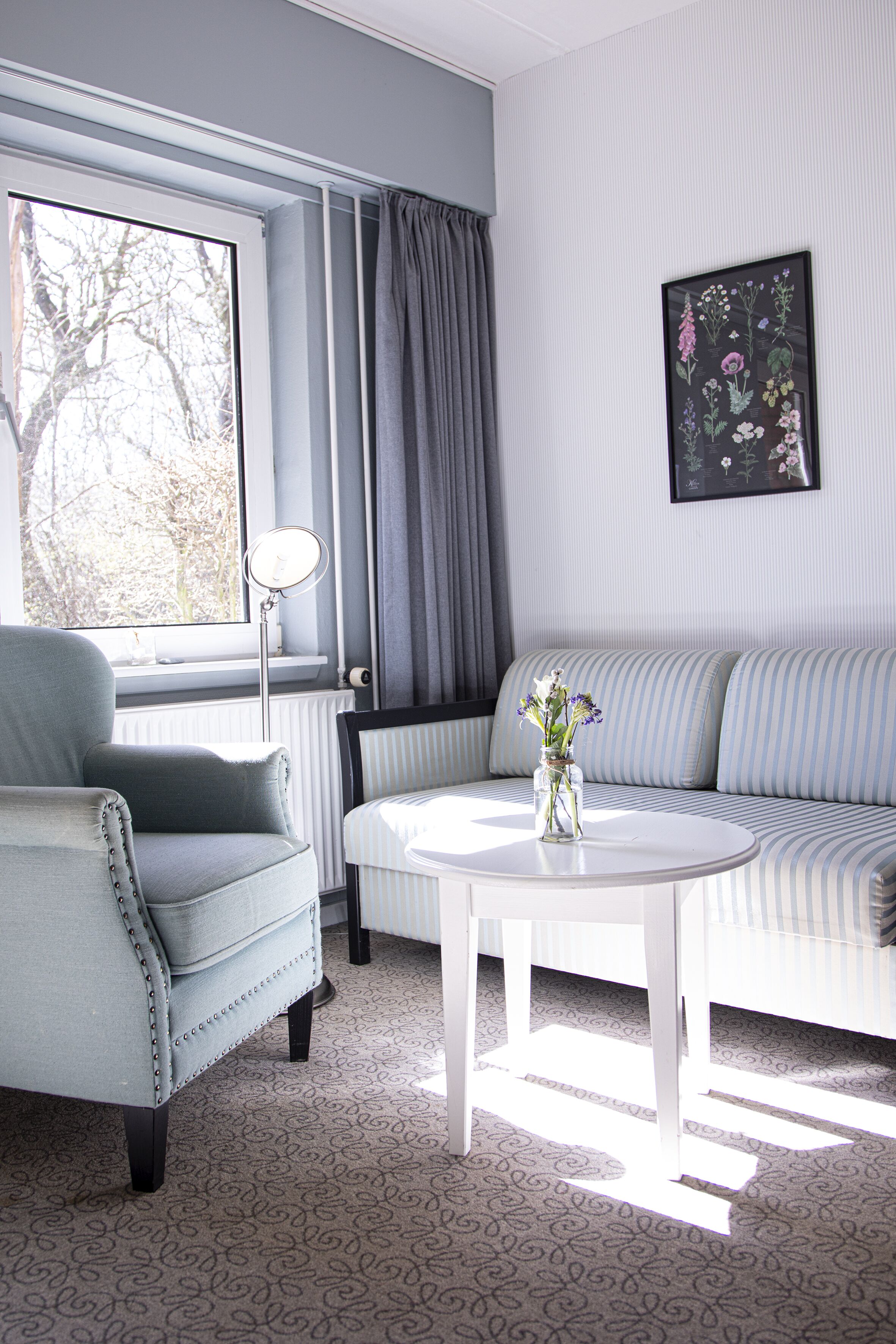 standard double room | 1 bedroom, in-room safe, desk, cots/infant beds