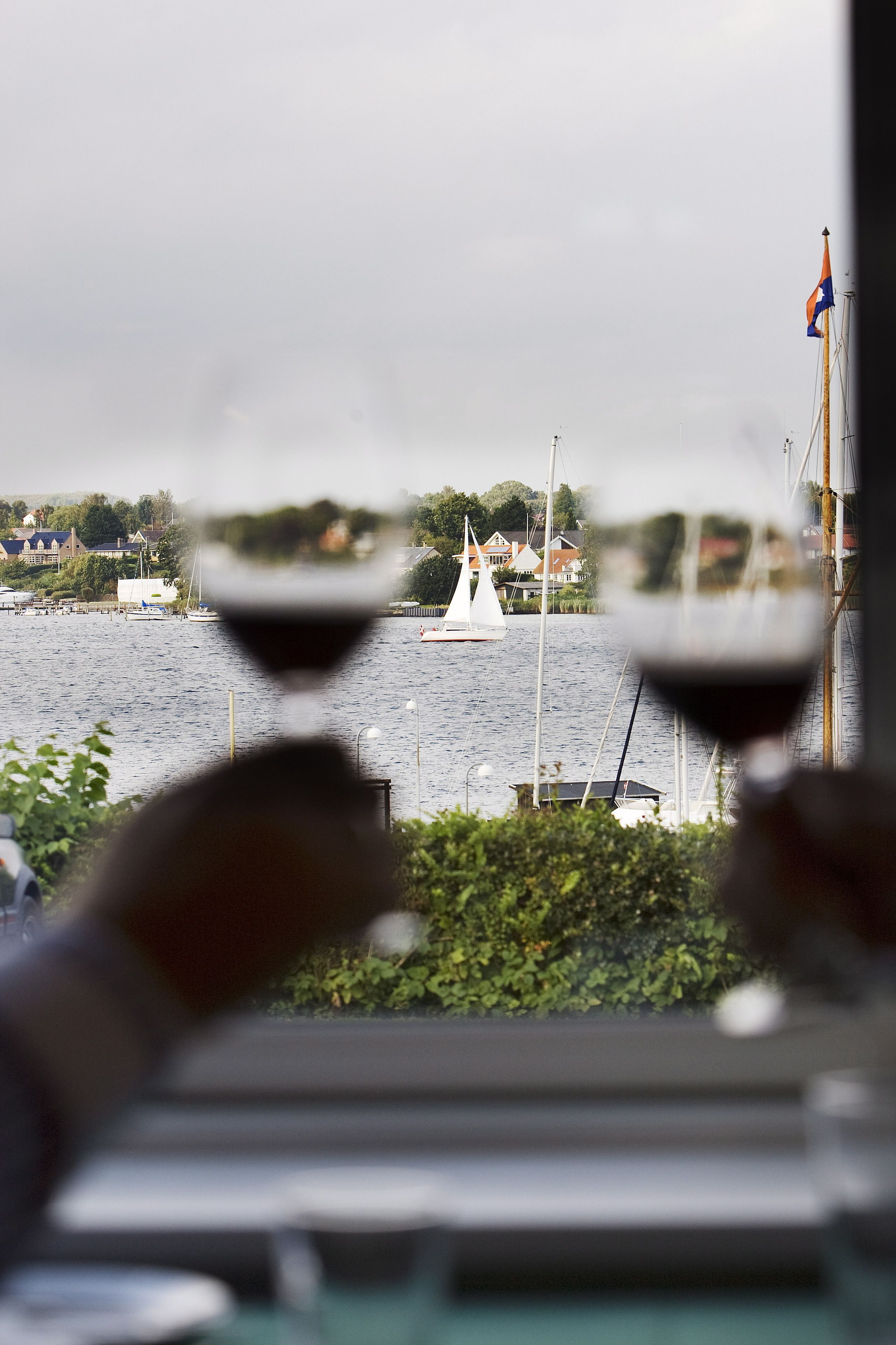 lunch and dinner served, sea views