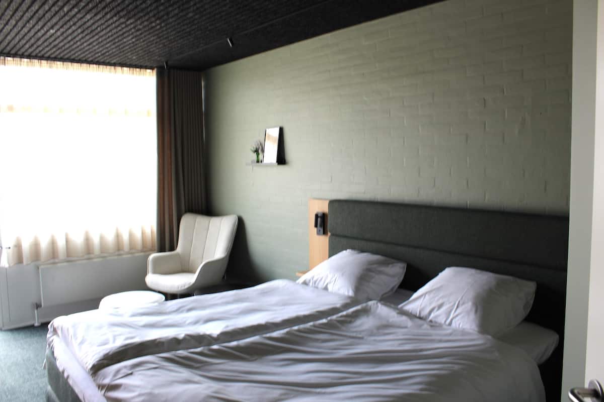 Habitación doble Deluxe, 1 habitación, para no fumadores | Ropa de cama de alta calidad, wifi gratis y ropa de cama