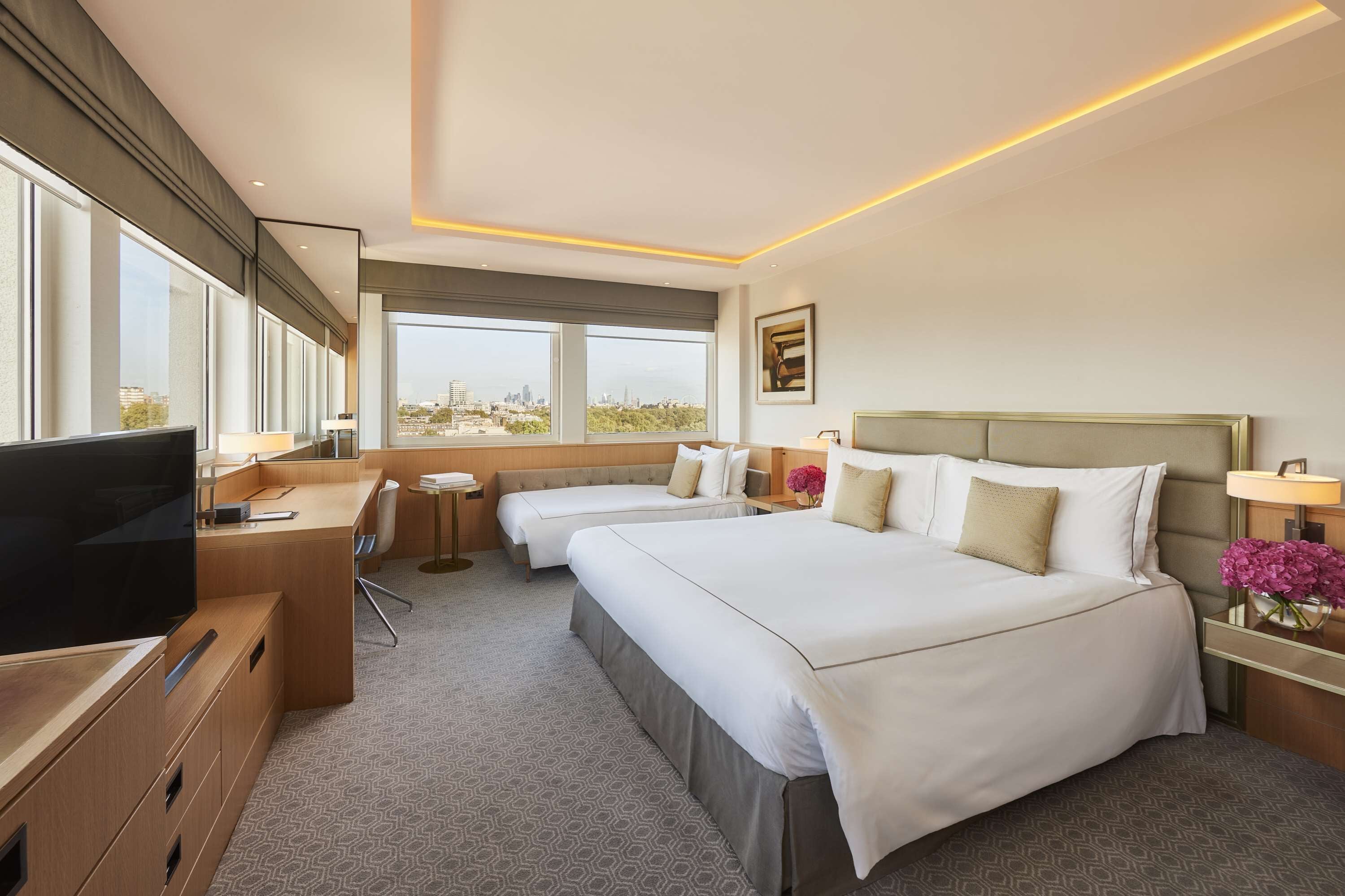 1 bedroom, premium bedding, minibar, in-room safe