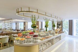 Engelsk frokost hver dag (GBP 35 per person)