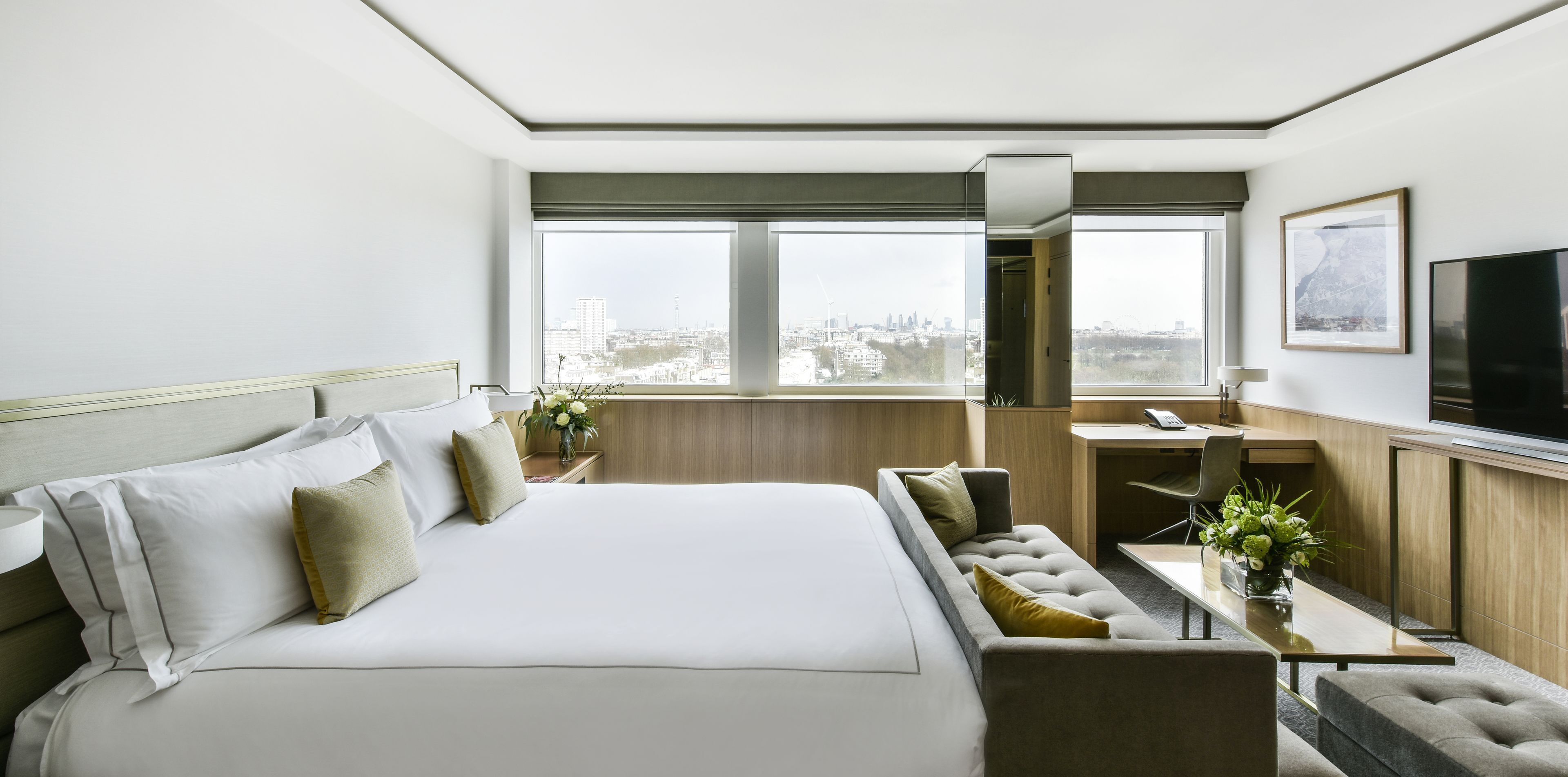 Premium bedding, minibar, in-room safe, desk