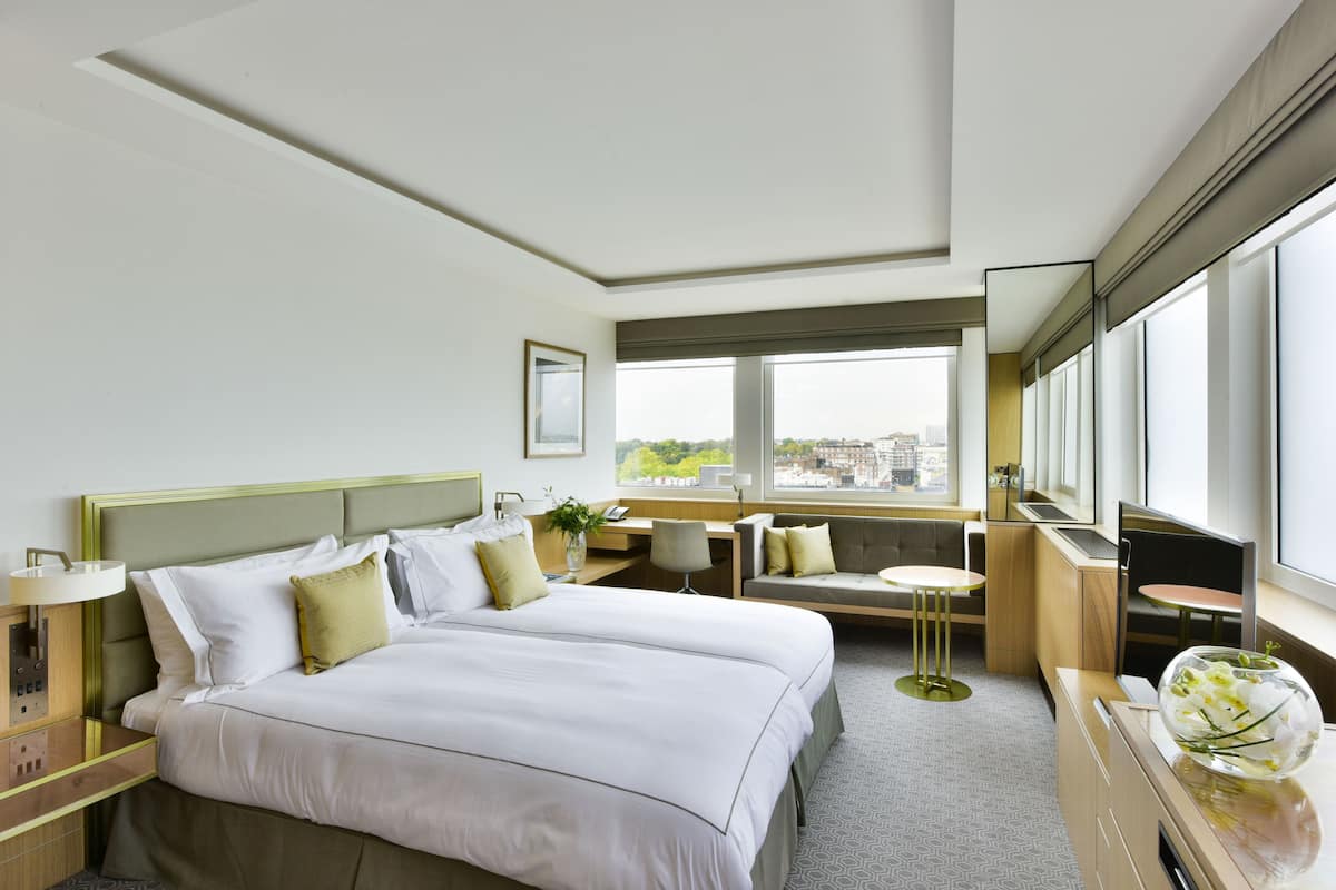 Premium bedding, minibar, in-room safe, desk