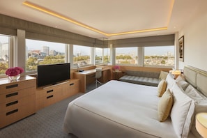 Premium bedding, minibar, in-room safe, desk