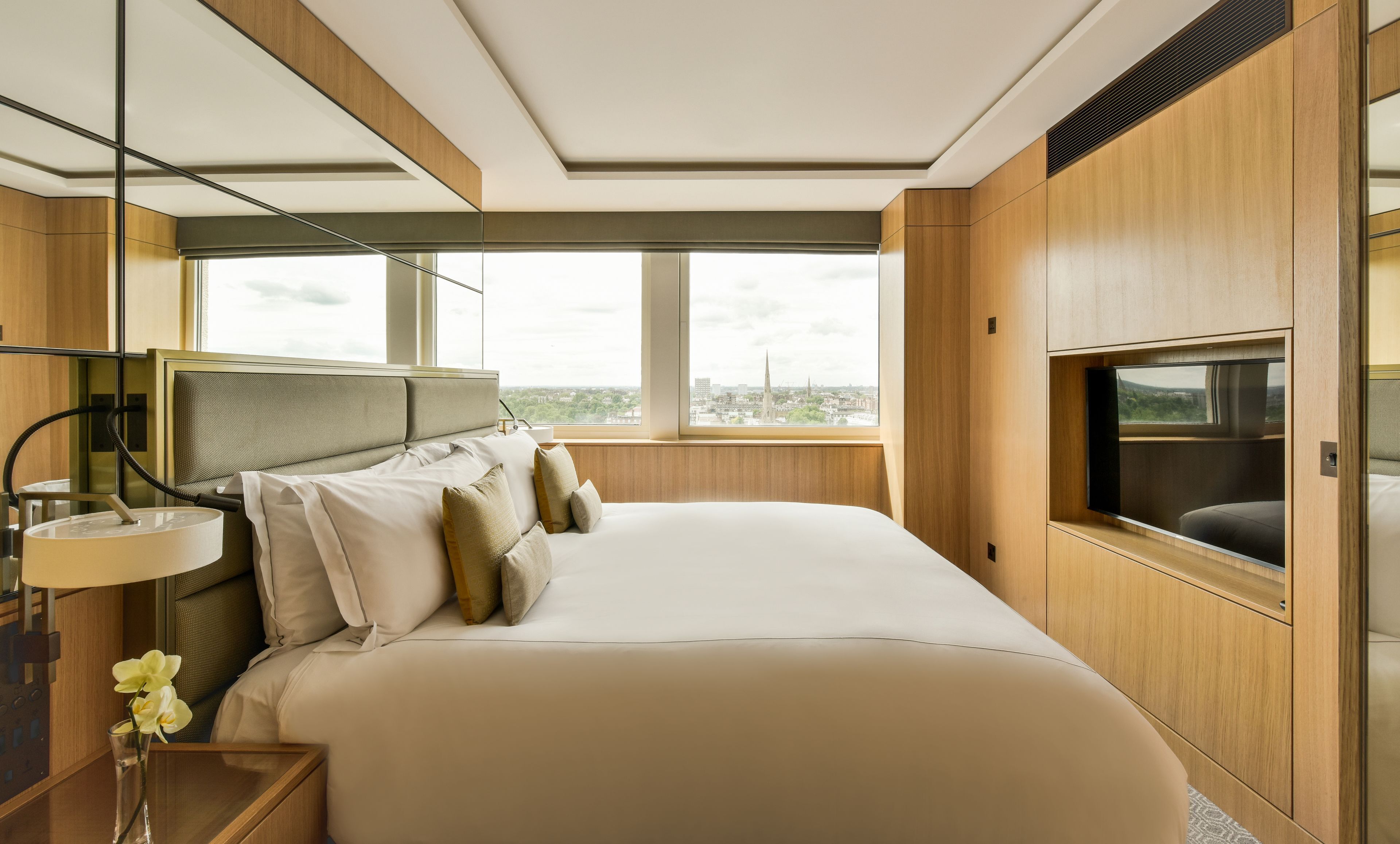 Premium bedding, minibar, in-room safe, desk