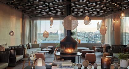 Downtown Camper by Scandic