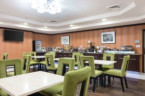 Free daily buffet breakfast 