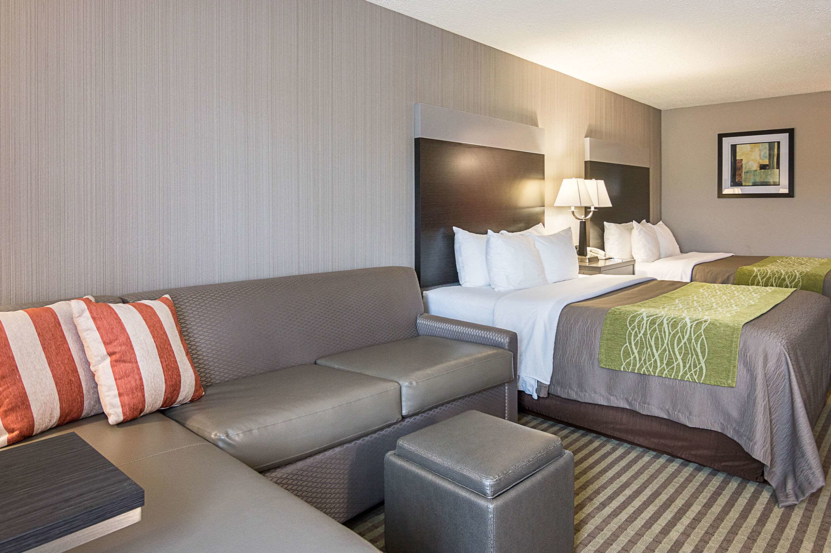 Desk, iron/ironing board, rollaway beds, free WiFi