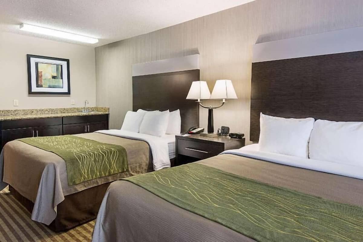 Desk, iron/ironing board, rollaway beds (surcharge), WiFi (free)