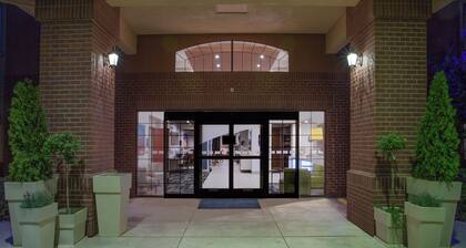 Holiday Inn Express & Suites Davis - University Area by IHG