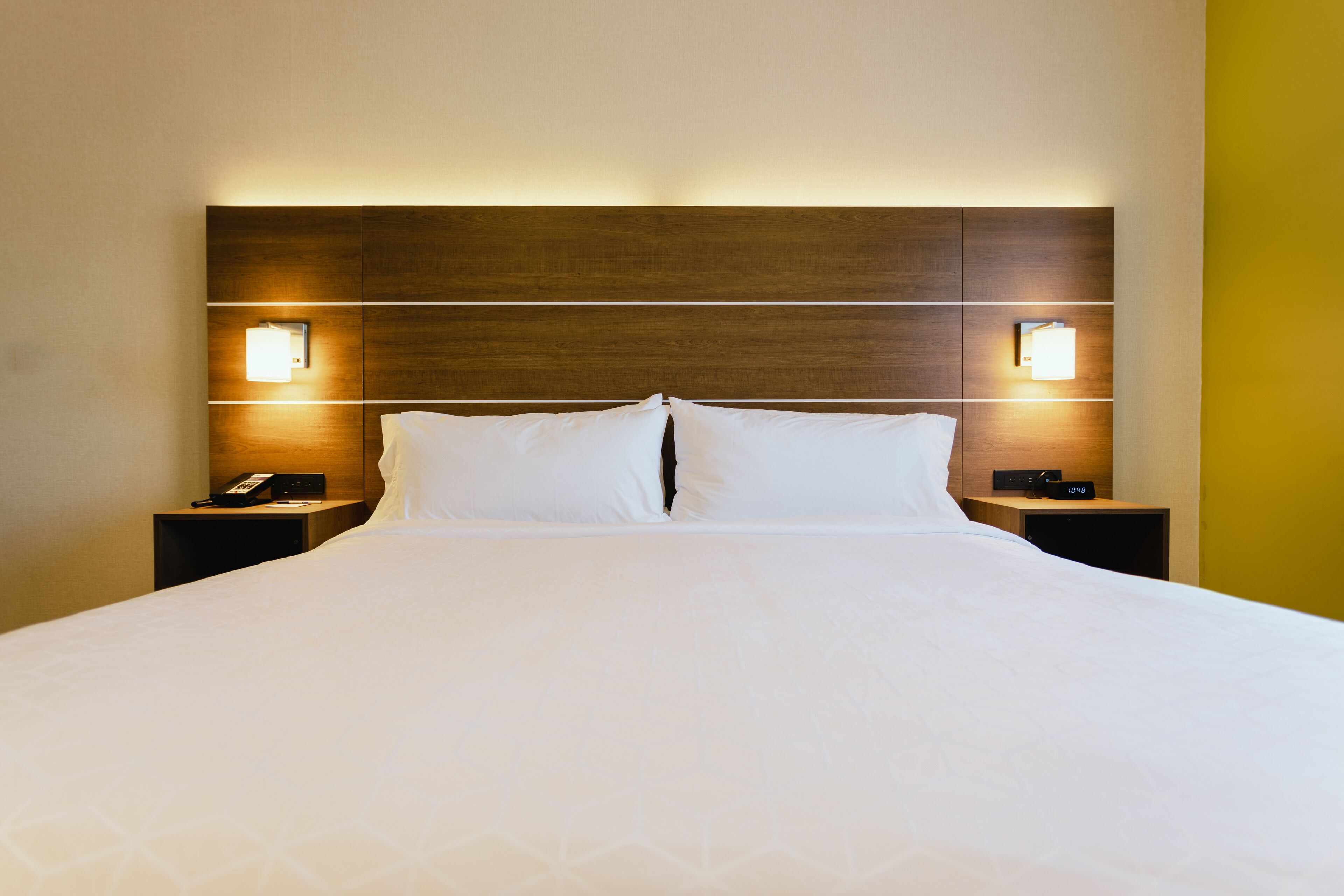 1 bedroom, pillow-top beds, in-room safe, desk