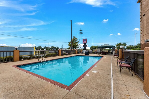 Seasonal outdoor pool