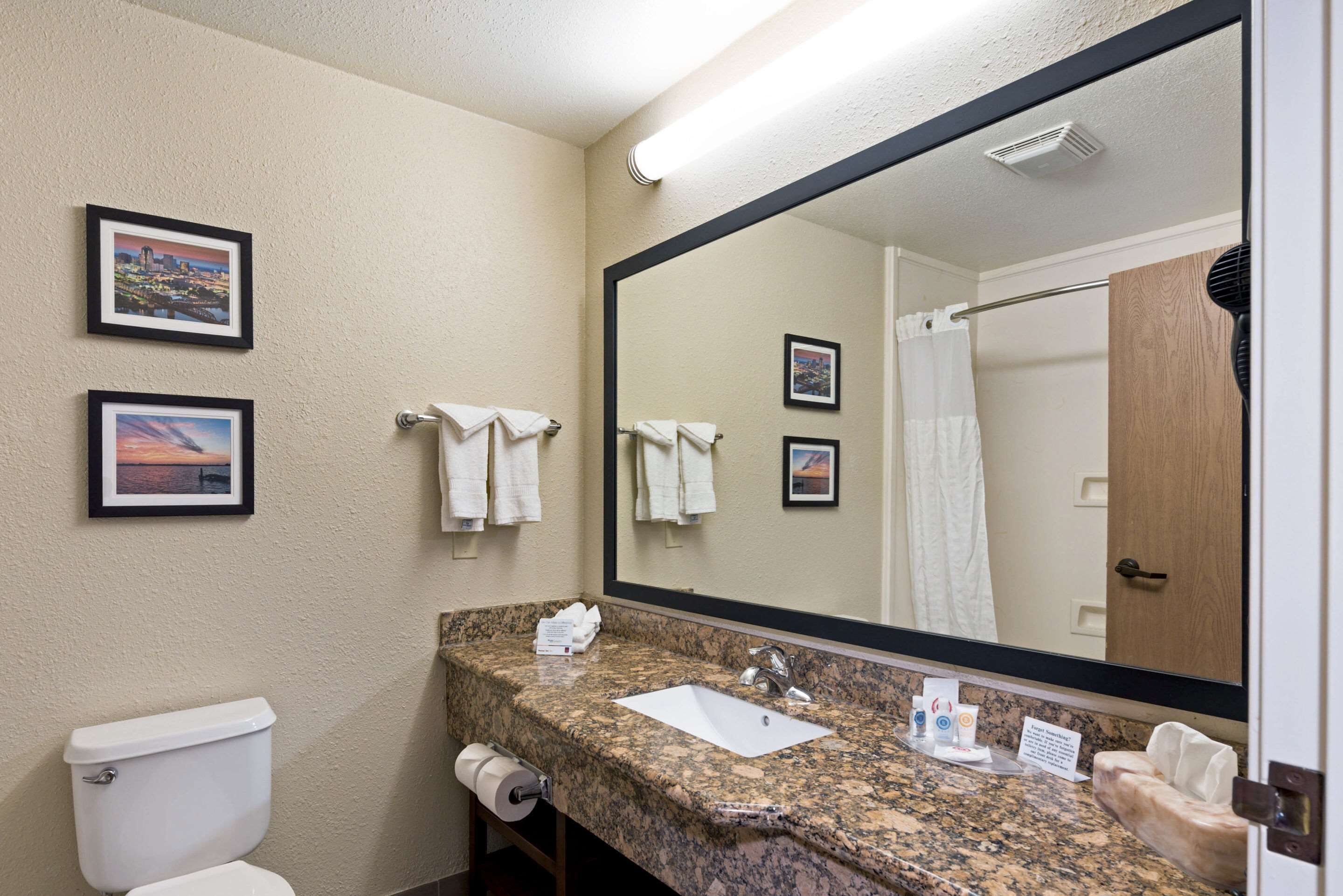 suite, 2 queen beds, non smoking | bathroom | combined shower/bathtub, free toiletries, hair dryer, towels