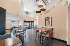 Petit déjeuner à emporter compris tous les jours