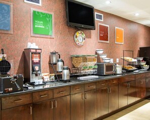 Desayuno de autoservicio incluido todos los días