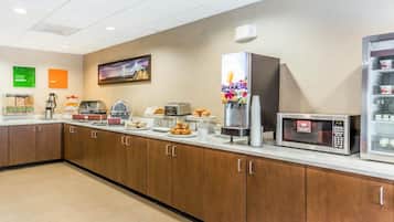 Free daily buffet breakfast