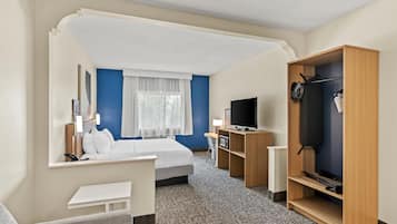 Room, 1 King Bed with Sofa bed | In-room safe, desk, iron/ironing board, free WiFi