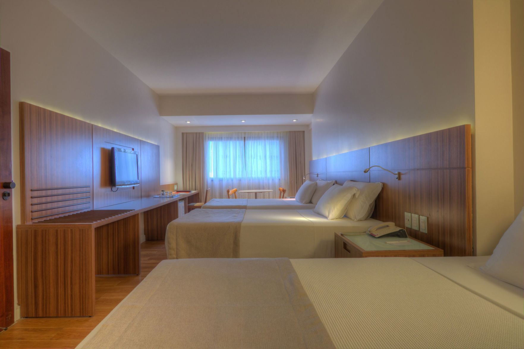 Minibar, in-room safe, individually decorated, individually furnished